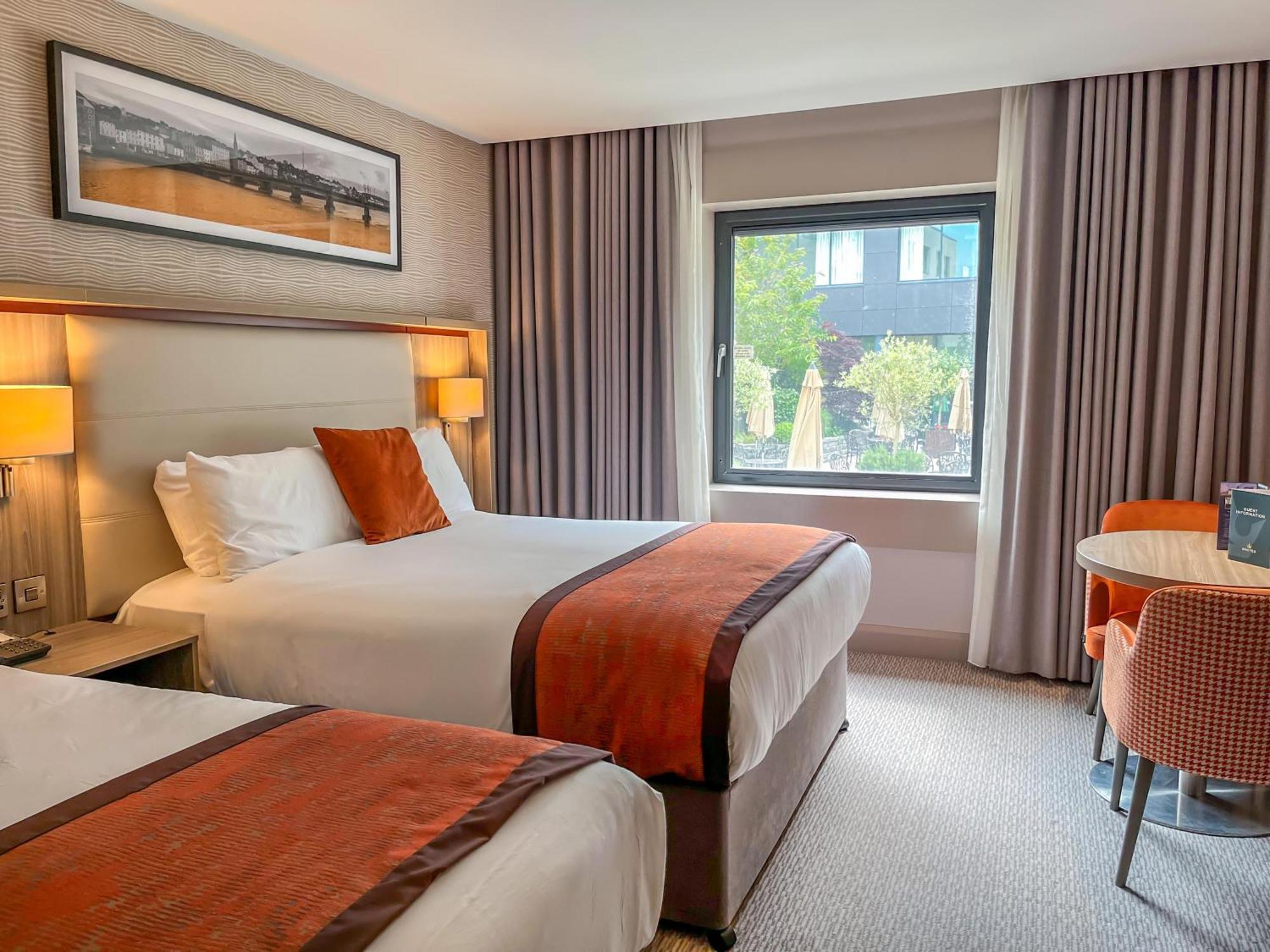 Whites Of Wexford Hotel Bagian luar foto